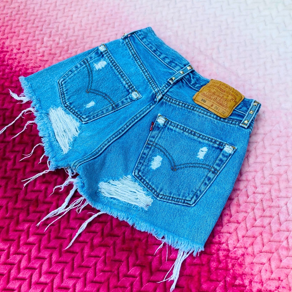 🌸Vintage 501 Levi’s jean shorts